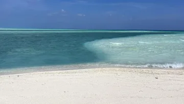 beach, bikini-beach, local-island, sea - Stunning turquoise lagoon and white sandy beach at Fenfushi local island in Alifu Dhaalu Atoll, under a bright sky.