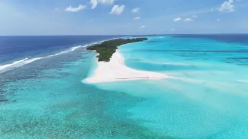 beach, bikini-beach, drone-shot, local-island, nature, sea - Aerial drone shot of the white sandy beach of Fulhadhoo Island in Baa Atoll, surrounded by crystal clear lagoon.