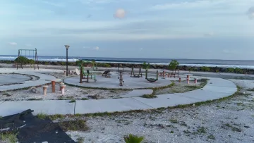 local-island, nature, relax - Outdoor fitness equipment on the coast of Fulhadhoo Island in Baa Atoll, Maldives, overlooking the Indian Ocean.