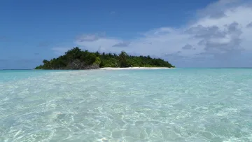 local-island, nature, sea - Stunning view of the tropical sandbank in Omadhoo island, Alifu Dhaalu Atoll, surrounded by crystal clear blue water.